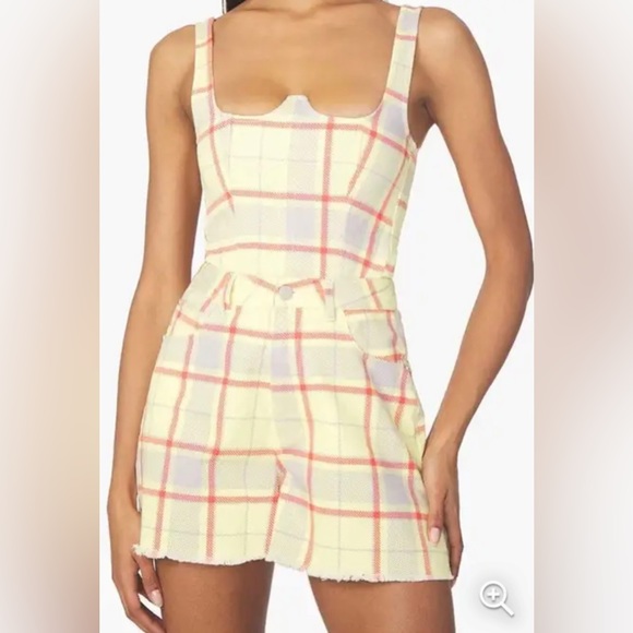 WeWoreWhat NWT Revolve Boyfriend Short Plaid Garden Glade - Picture 1 of 7